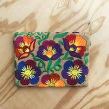 Load image into Gallery viewer, Embroidered Clutch Purse